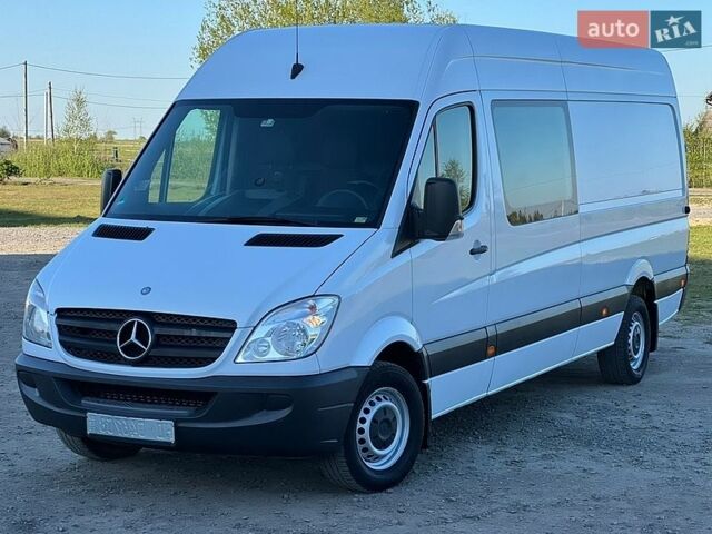 Белый Мерседес Sprinter, объемом двигателя 2.2 л и пробегом 509 тыс. км за 12800 $, фото 1 на Automoto.ua