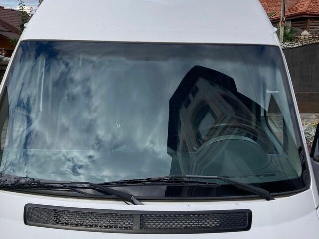 Білий Мерседес Sprinter, об'ємом двигуна 2.15 л та пробігом 309 тис. км за 6200 $, фото 1 на Automoto.ua