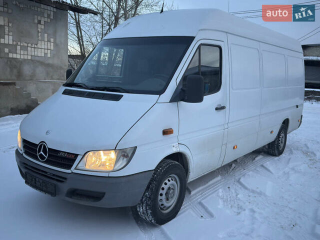 Білий Мерседес Sprinter, об'ємом двигуна 2.2 л та пробігом 360 тис. км за 9500 $, фото 1 на Automoto.ua