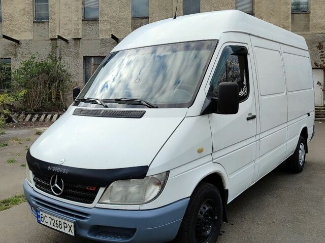 Белый Мерседес Sprinter, объемом двигателя 2.15 л и пробегом 100 тыс. км за 7350 $, фото 1 на Automoto.ua
