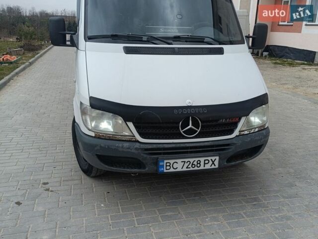 Белый Мерседес Sprinter, объемом двигателя 2.15 л и пробегом 100 тыс. км за 4300 $, фото 1 на Automoto.ua