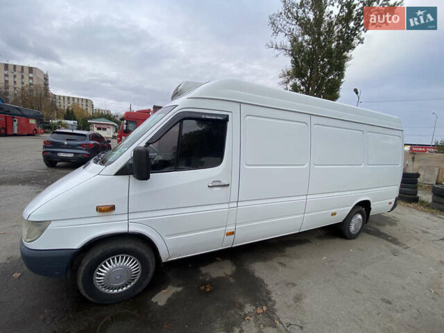 Білий Мерседес Sprinter, об'ємом двигуна 2.15 л та пробігом 707 тис. км за 10000 $, фото 1 на Automoto.ua