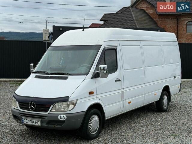 Белый Мерседес Sprinter, объемом двигателя 2.15 л и пробегом 698 тыс. км за 7950 $, фото 1 на Automoto.ua