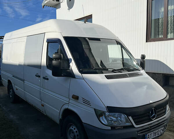 Білий Мерседес Sprinter, об'ємом двигуна 2.15 л та пробігом 825 тис. км за 6200 $, фото 1 на Automoto.ua