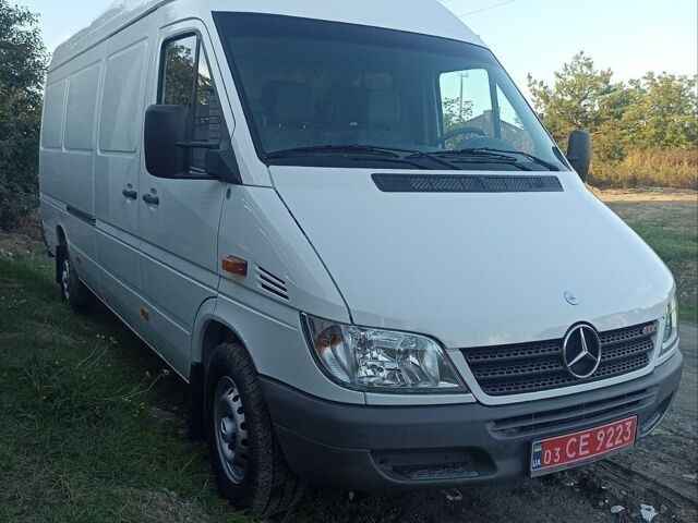 Белый Мерседес Sprinter, объемом двигателя 2.7 л и пробегом 279 тыс. км за 17500 $, фото 1 на Automoto.ua