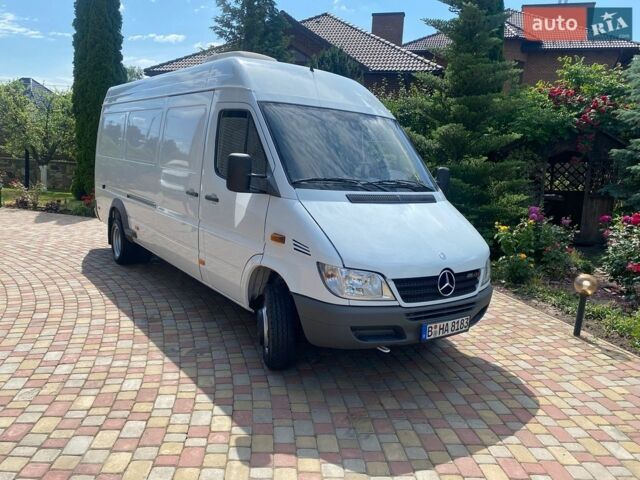 Белый Мерседес Sprinter, объемом двигателя 2.7 л и пробегом 238 тыс. км за 22500 $, фото 1 на Automoto.ua