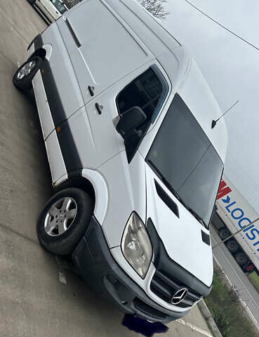 Белый Мерседес Sprinter, объемом двигателя 2.1 л и пробегом 150 тыс. км за 13000 $, фото 1 на Automoto.ua