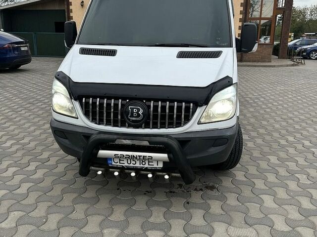 Белый Мерседес Sprinter, объемом двигателя 2.15 л и пробегом 695 тыс. км за 12300 $, фото 1 на Automoto.ua