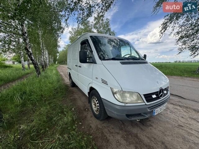 Белый Мерседес Sprinter, объемом двигателя 2.15 л и пробегом 340 тыс. км за 8000 $, фото 1 на Automoto.ua
