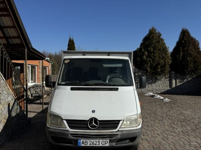 Белый Мерседес Sprinter, объемом двигателя 2.2 л и пробегом 40 тыс. км за 7500 $, фото 1 на Automoto.ua