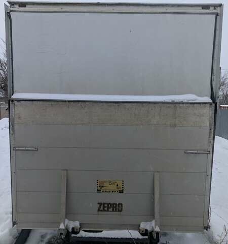 Білий Мерседес Sprinter, об'ємом двигуна 2.69 л та пробігом 450 тис. км за 12500 $, фото 1 на Automoto.ua