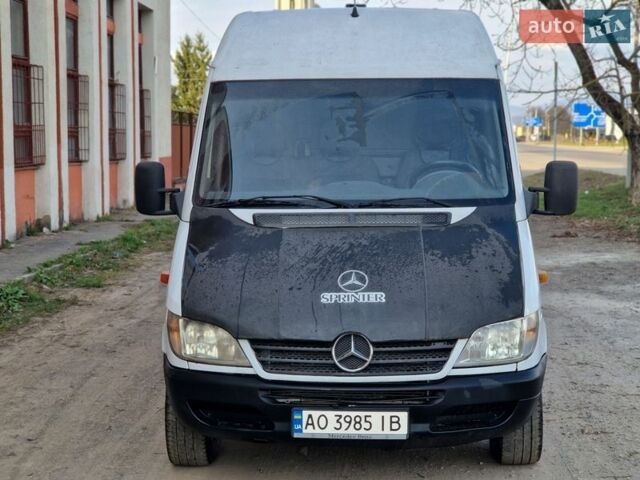 Белый Мерседес Sprinter, объемом двигателя 2.2 л и пробегом 405 тыс. км за 7800 $, фото 1 на Automoto.ua