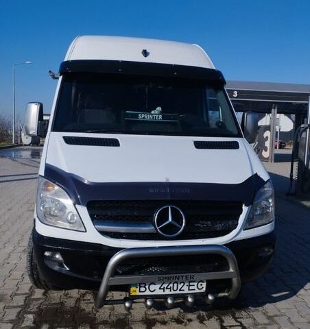Белый Мерседес Sprinter, объемом двигателя 3 л и пробегом 510 тыс. км за 16200 $, фото 1 на Automoto.ua