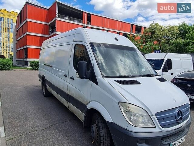 Белый Мерседес Sprinter, объемом двигателя 3 л и пробегом 326 тыс. км за 12000 $, фото 1 на Automoto.ua
