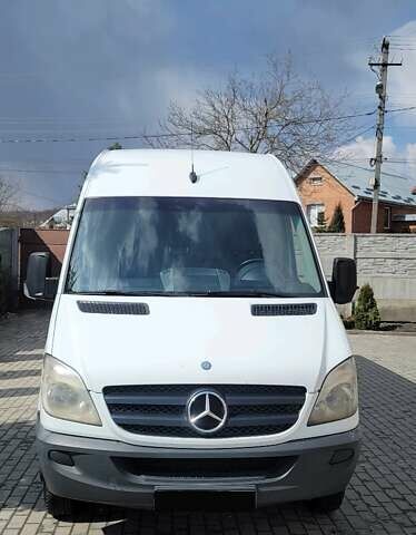 Білий Мерседес Sprinter, об'ємом двигуна 2.1 л та пробігом 423 тис. км за 16500 $, фото 1 на Automoto.ua