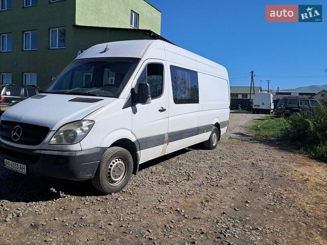 Белый Мерседес Sprinter, объемом двигателя 2.2 л и пробегом 574 тыс. км за 10200 $, фото 1 на Automoto.ua