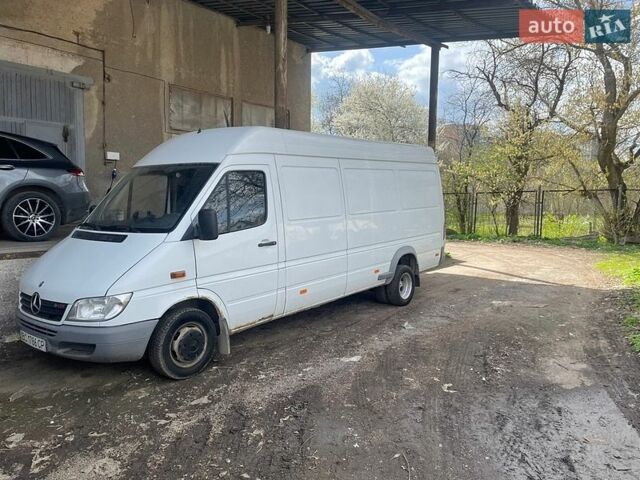 Белый Мерседес Sprinter, объемом двигателя 2.69 л и пробегом 291 тыс. км за 14700 $, фото 1 на Automoto.ua