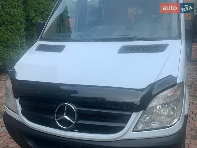 Белый Мерседес Sprinter, объемом двигателя 2.1 л и пробегом 600 тыс. км за 10500 $, фото 1 на Automoto.ua