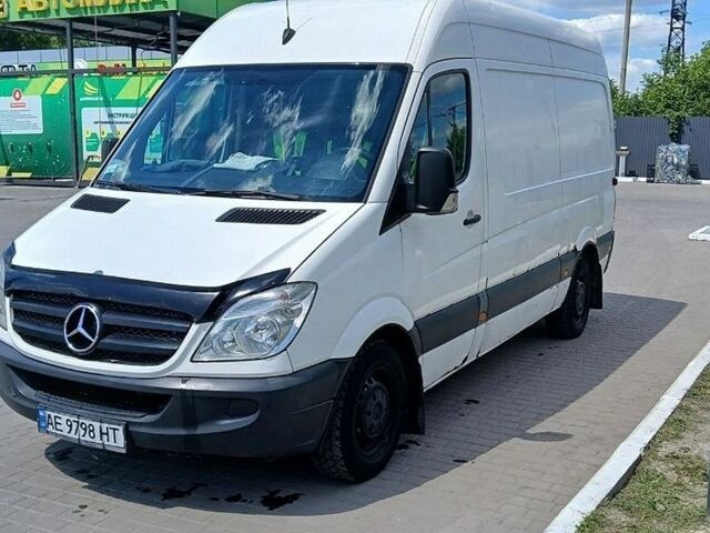 Белый Мерседес Sprinter, объемом двигателя 2.1 л и пробегом 527 тыс. км за 8300 $, фото 1 на Automoto.ua