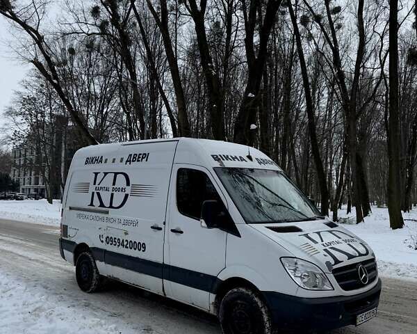 Белый Мерседес Sprinter, объемом двигателя 2.15 л и пробегом 428 тыс. км за 10500 $, фото 1 на Automoto.ua
