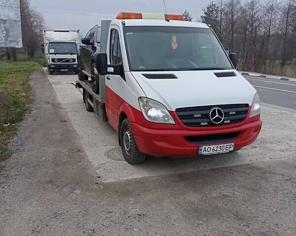 Белый Мерседес Sprinter, объемом двигателя 2.99 л и пробегом 340 тыс. км за 15900 $, фото 1 на Automoto.ua