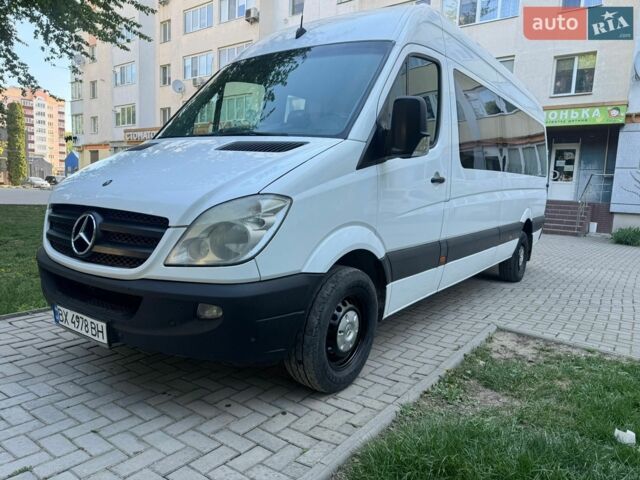 Белый Мерседес Sprinter, объемом двигателя 2.2 л и пробегом 680 тыс. км за 14799 $, фото 1 на Automoto.ua