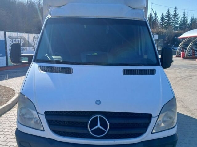 Белый Мерседес Sprinter, объемом двигателя 2.99 л и пробегом 378 тыс. км за 18600 $, фото 1 на Automoto.ua