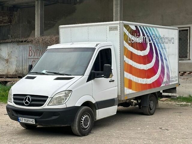 Белый Мерседес Sprinter, объемом двигателя 2.14 л и пробегом 760 тыс. км за 15800 $, фото 1 на Automoto.ua