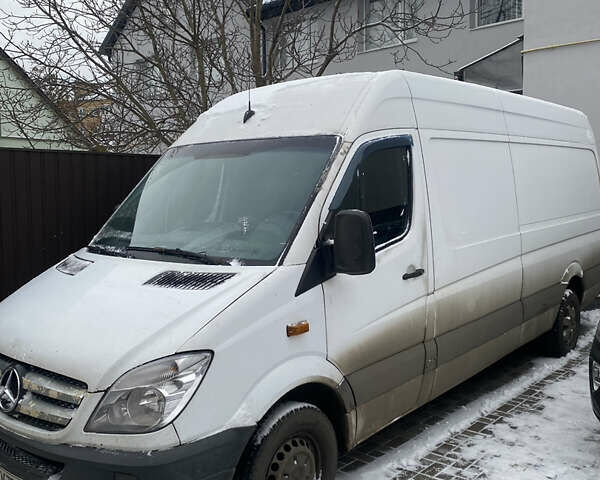 Білий Мерседес Sprinter, об'ємом двигуна 2.99 л та пробігом 714 тис. км за 6500 $, фото 1 на Automoto.ua