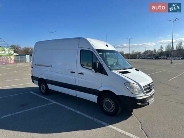 Белый Мерседес Sprinter, объемом двигателя 2.2 л и пробегом 360 тыс. км за 14999 $, фото 1 на Automoto.ua