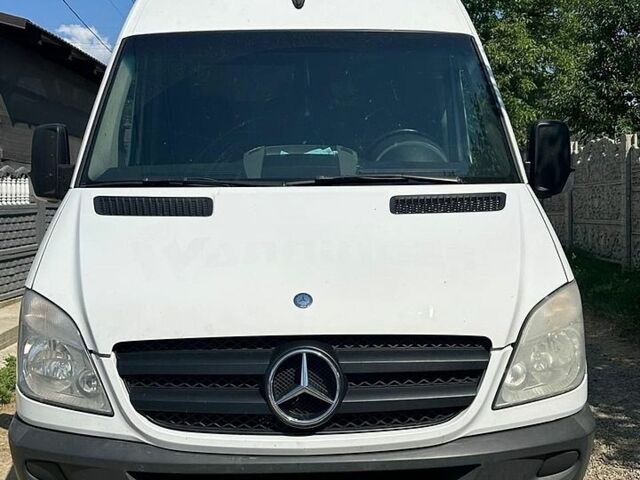 Білий Мерседес Sprinter, об'ємом двигуна 2.69 л та пробігом 493 тис. км за 14900 $, фото 1 на Automoto.ua