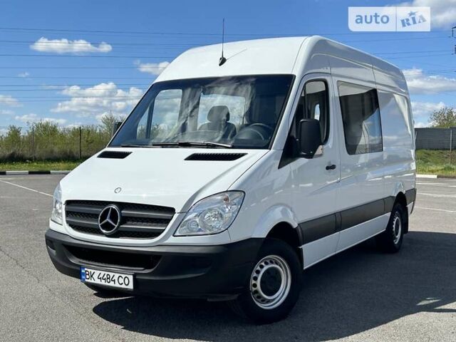 Білий Мерседес Sprinter, об'ємом двигуна 2.2 л та пробігом 273 тис. км за 14800 $, фото 1 на Automoto.ua