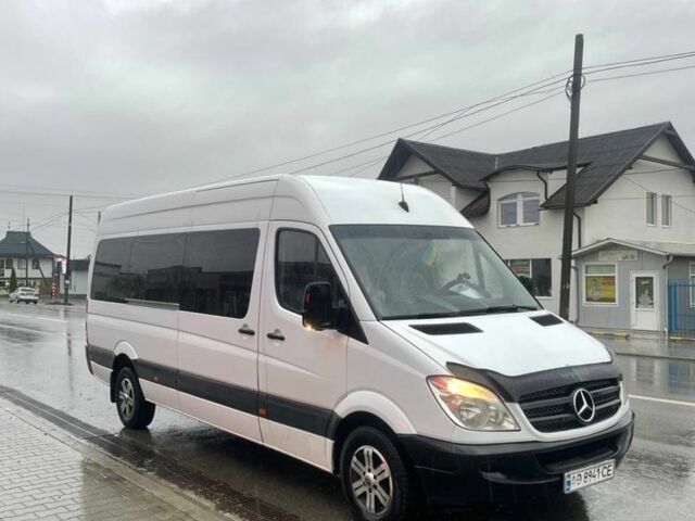Білий Мерседес Sprinter, об'ємом двигуна 2.7 л та пробігом 495 тис. км за 17700 $, фото 1 на Automoto.ua