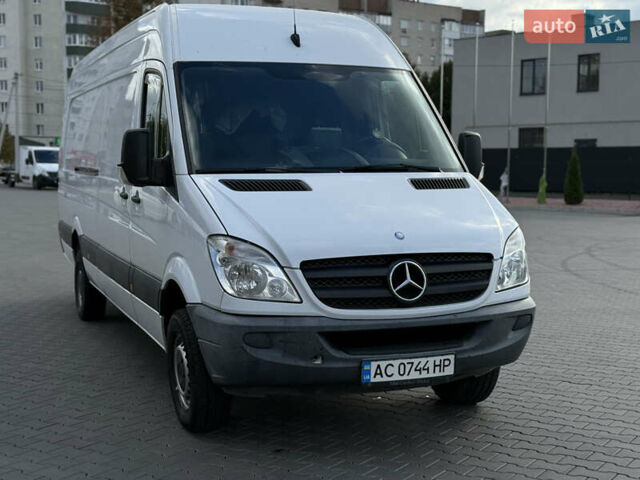 Мерседес Sprinter 2011 в Луцке на Automoto.ua Белый Мерседес Sprinter, объемом двигателя 2.69 л и пробегом 256 тыс. км за 18500 $, фото 1 на Automoto.ua