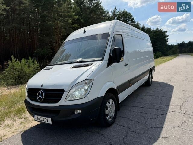 Белый Мерседес Sprinter, объемом двигателя 2.14 л и пробегом 352 тыс. км за 16500 $, фото 1 на Automoto.ua