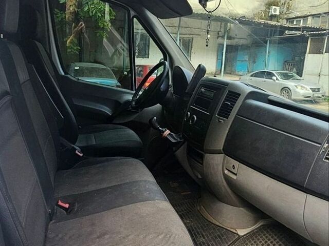 Белый Мерседес Sprinter, объемом двигателя 2.14 л и пробегом 350 тыс. км за 11300 $, фото 1 на Automoto.ua