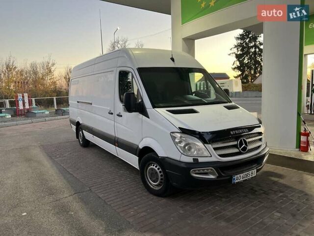 Белый Мерседес Sprinter, объемом двигателя 2.14 л и пробегом 310 тыс. км за 11500 $, фото 1 на Automoto.ua