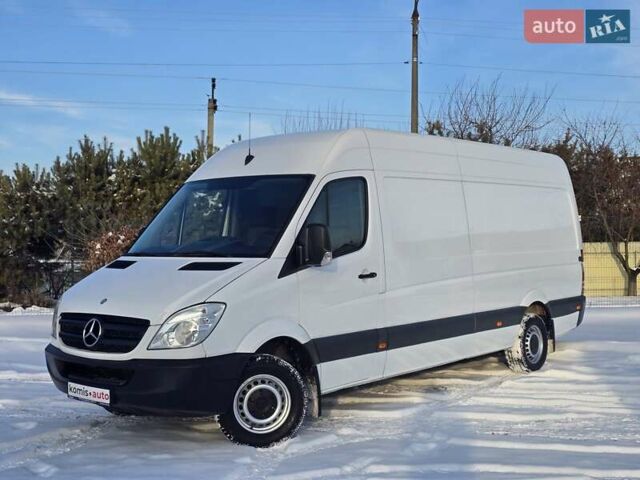Белый Мерседес Sprinter, объемом двигателя 2.1 л и пробегом 190 тыс. км за 13999 $, фото 1 на Automoto.ua