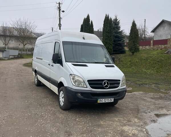 Белый Мерседес Sprinter, объемом двигателя 2.15 л и пробегом 375 тыс. км за 14500 $, фото 1 на Automoto.ua