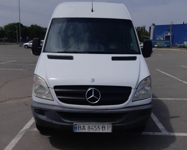 Білий Мерседес Sprinter, об'ємом двигуна 2.14 л та пробігом 282 тис. км за 14999 $, фото 1 на Automoto.ua
