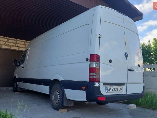 Белый Мерседес Sprinter, объемом двигателя 2.14 л и пробегом 488 тыс. км за 10200 $, фото 1 на Automoto.ua