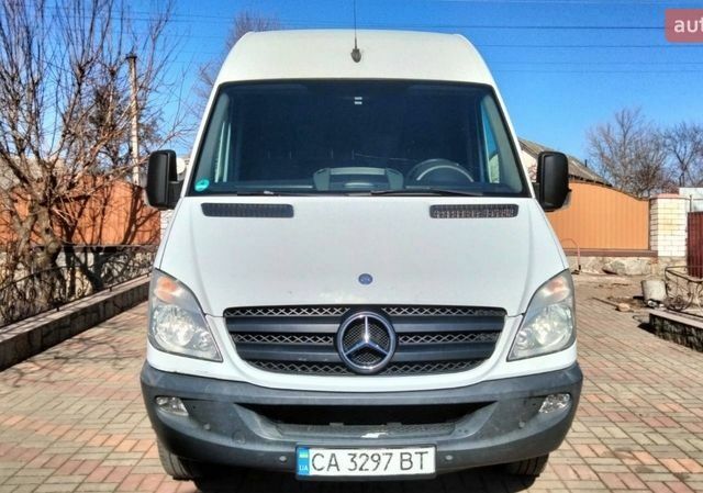 Білий Мерседес Sprinter, об'ємом двигуна 2.14 л та пробігом 441 тис. км за 16500 $, фото 1 на Automoto.ua