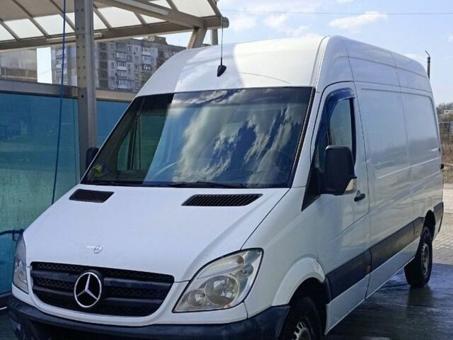 Білий Мерседес Sprinter, об'ємом двигуна 2.14 л та пробігом 330 тис. км за 11800 $, фото 1 на Automoto.ua