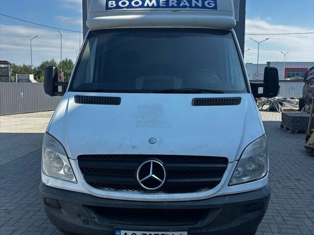 Белый Мерседес Sprinter, объемом двигателя 2.1 л и пробегом 460 тыс. км за 12500 $, фото 1 на Automoto.ua