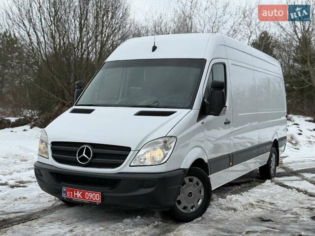Белый Мерседес Sprinter, объемом двигателя 2.2 л и пробегом 335 тыс. км за 14700 $, фото 1 на Automoto.ua