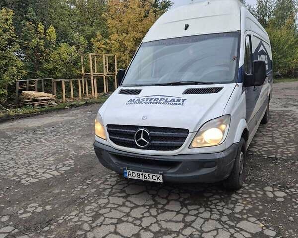 Білий Мерседес Sprinter, об'ємом двигуна 2.14 л та пробігом 604 тис. км за 9400 $, фото 1 на Automoto.ua