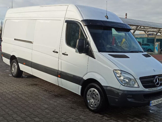 Белый Мерседес Sprinter, объемом двигателя 2.1 л и пробегом 401 тыс. км за 15500 $, фото 1 на Automoto.ua