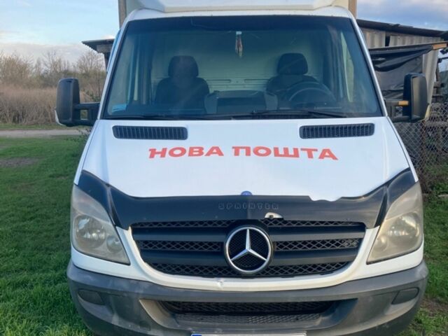 Белый Мерседес Sprinter, объемом двигателя 2.14 л и пробегом 530 тыс. км за 14300 $, фото 1 на Automoto.ua