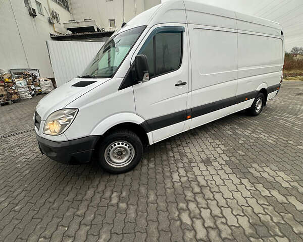 Білий Мерседес Sprinter, об'ємом двигуна 2.2 л та пробігом 405 тис. км за 13700 $, фото 1 на Automoto.ua