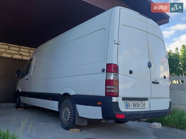 Белый Мерседес Sprinter, объемом двигателя 2.14 л и пробегом 488 тыс. км за 10200 $, фото 1 на Automoto.ua